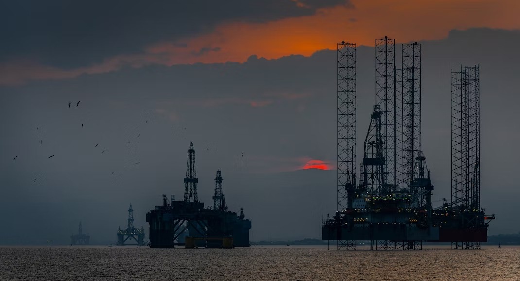 Rising demand and a better economy boost oil prices